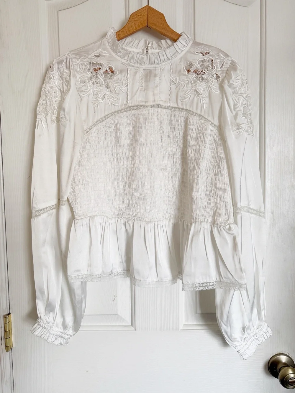 Anthropologie Long Sleeve White Smocked Boho Romantic Blouse size XL